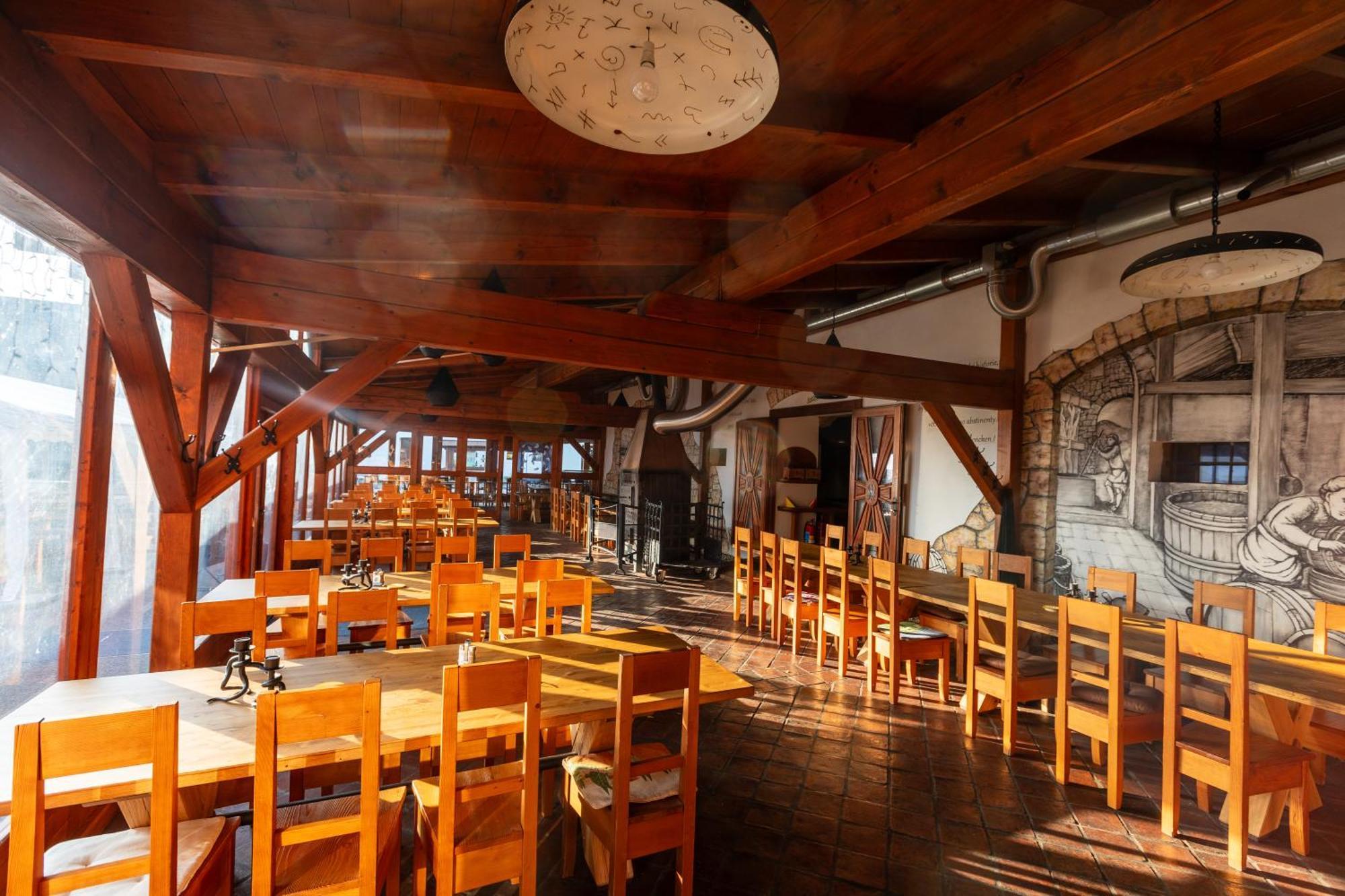 Wellness Hotel & Minipivovar Knezinek Ceske Budejovice Bagian luar foto