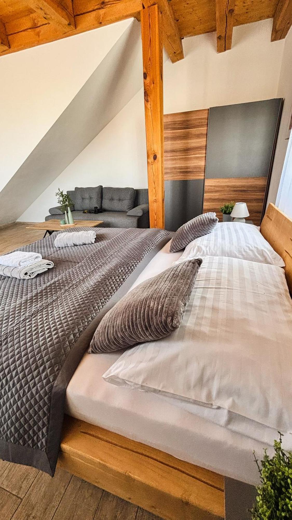 Wellness Hotel & Minipivovar Knezinek Ceske Budejovice Bagian luar foto
