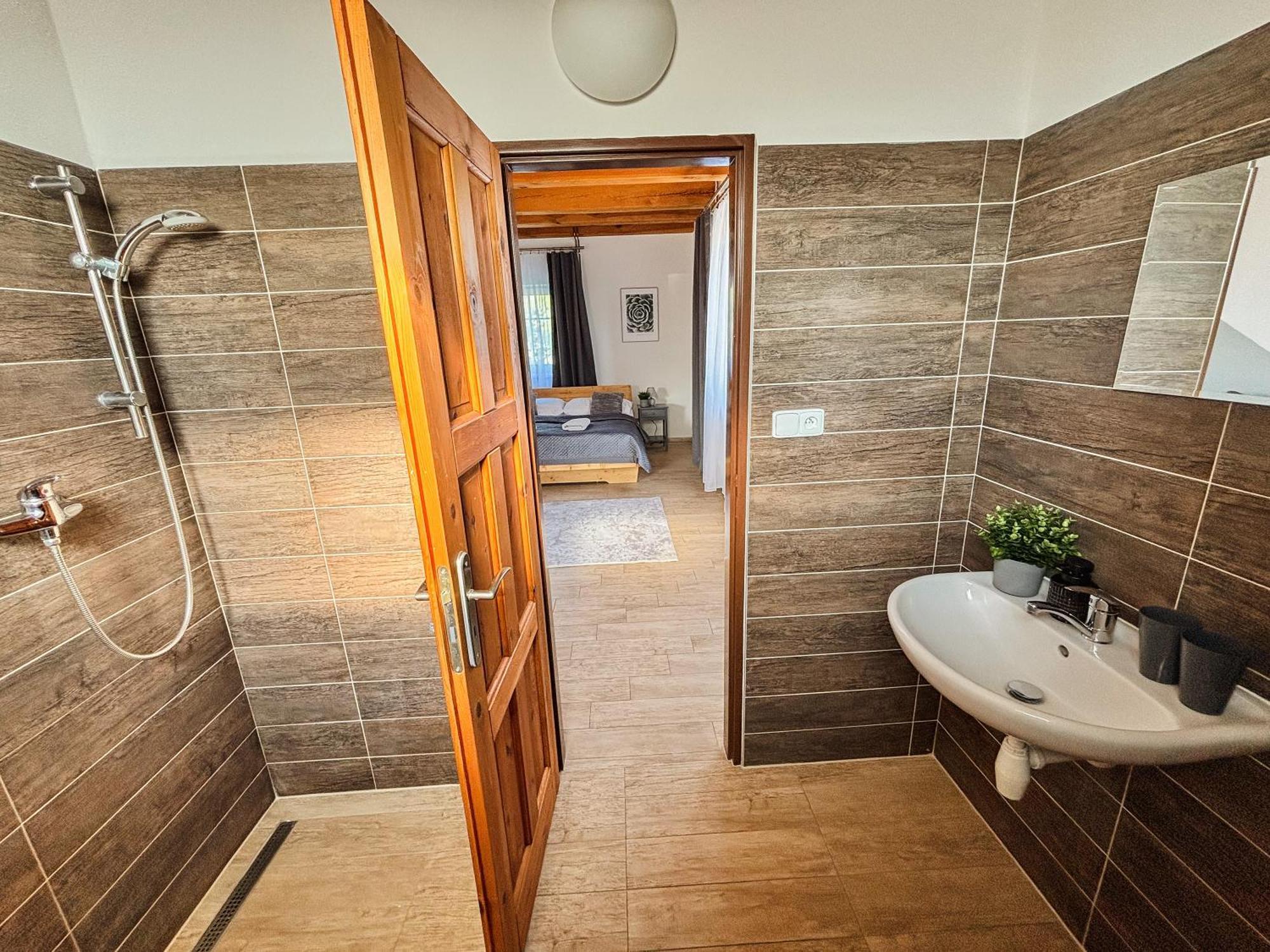 Wellness Hotel & Minipivovar Knezinek Ceske Budejovice Bagian luar foto