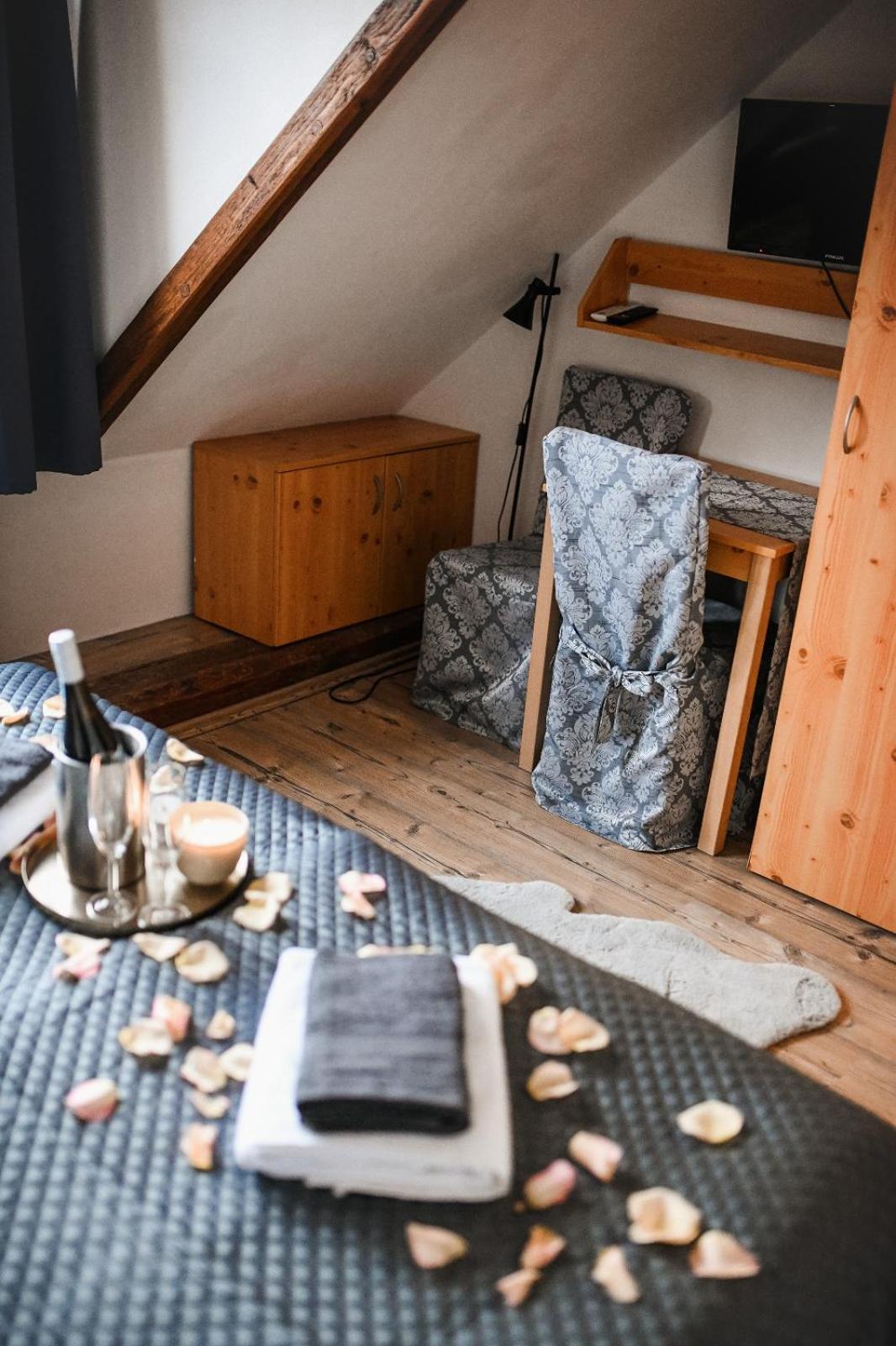 Wellness Hotel & Minipivovar Knezinek Ceske Budejovice Bagian luar foto