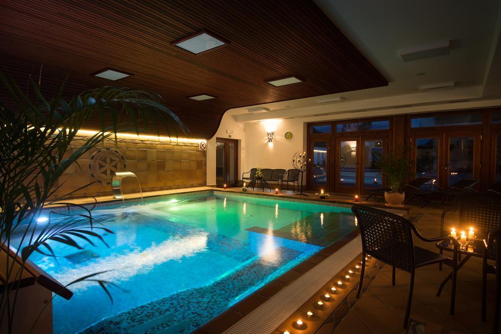 Wellness Hotel & Minipivovar Knezinek Ceske Budejovice Bagian luar foto