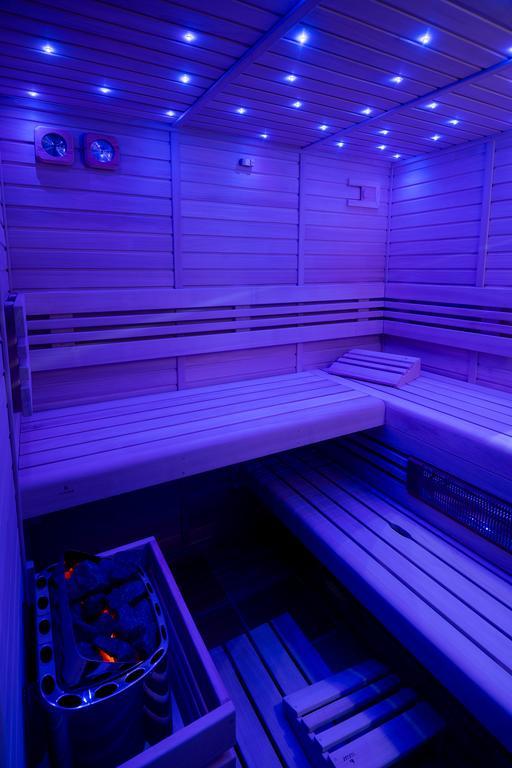 Wellness Hotel & Minipivovar Knezinek Ceske Budejovice Bagian luar foto